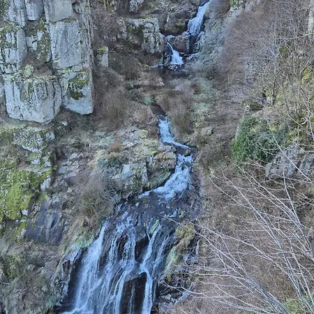 Maison La Vie De L'aubrac - Lo Bel Peis *