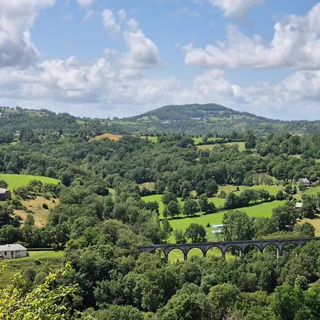 Maison La Vie De L'aubrac - Lo Bel Peis *